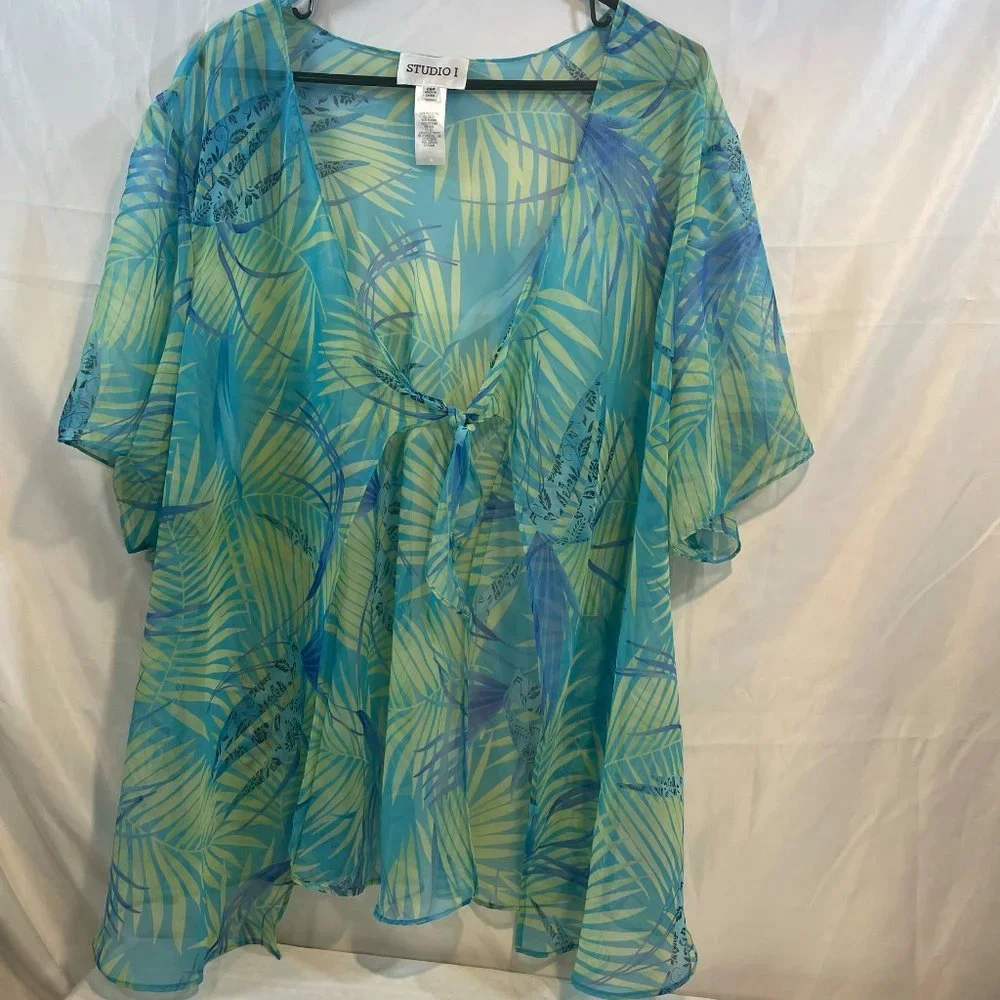 Studio One Plus Size Spring Cover Up - Picture 3 of 9